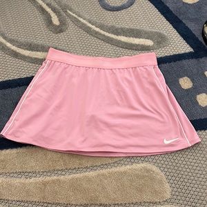 Nike court pink tennis skirt with white trim, m